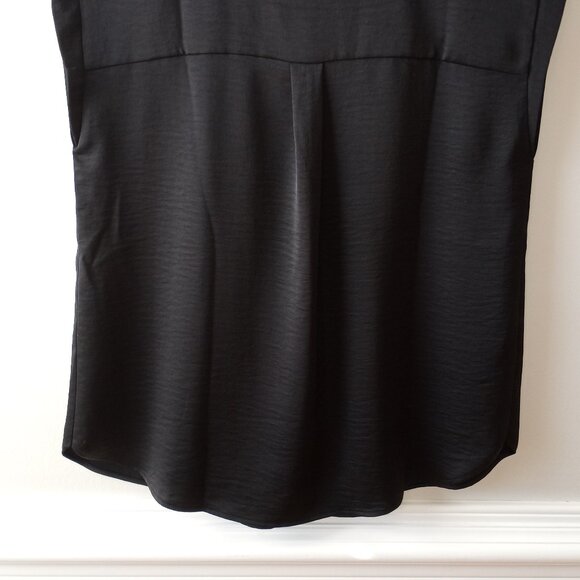 'LOFT' Petites Solid Black Cap Sleeve Faux Satin Top Size LP EUC - Picture 7 of 8